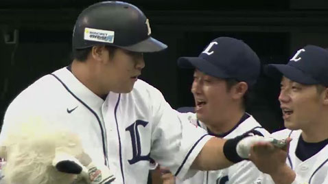 中村選手の一発で埼玉西武が反撃ののろしをあげる！
